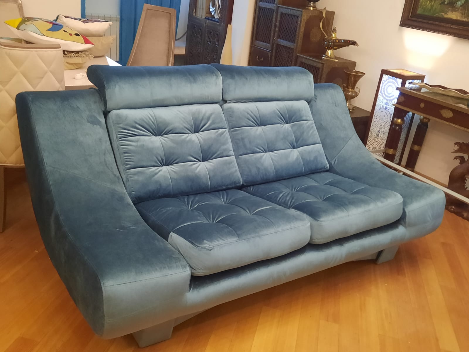 Обивка дивана на дому. Каширская